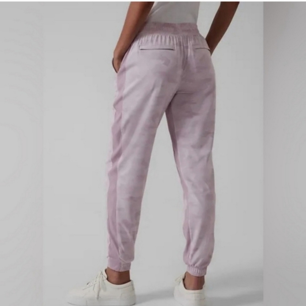 Athleta Brooklyn Lined Camo Jogger Lux Shasta Pink Purple- Size 4